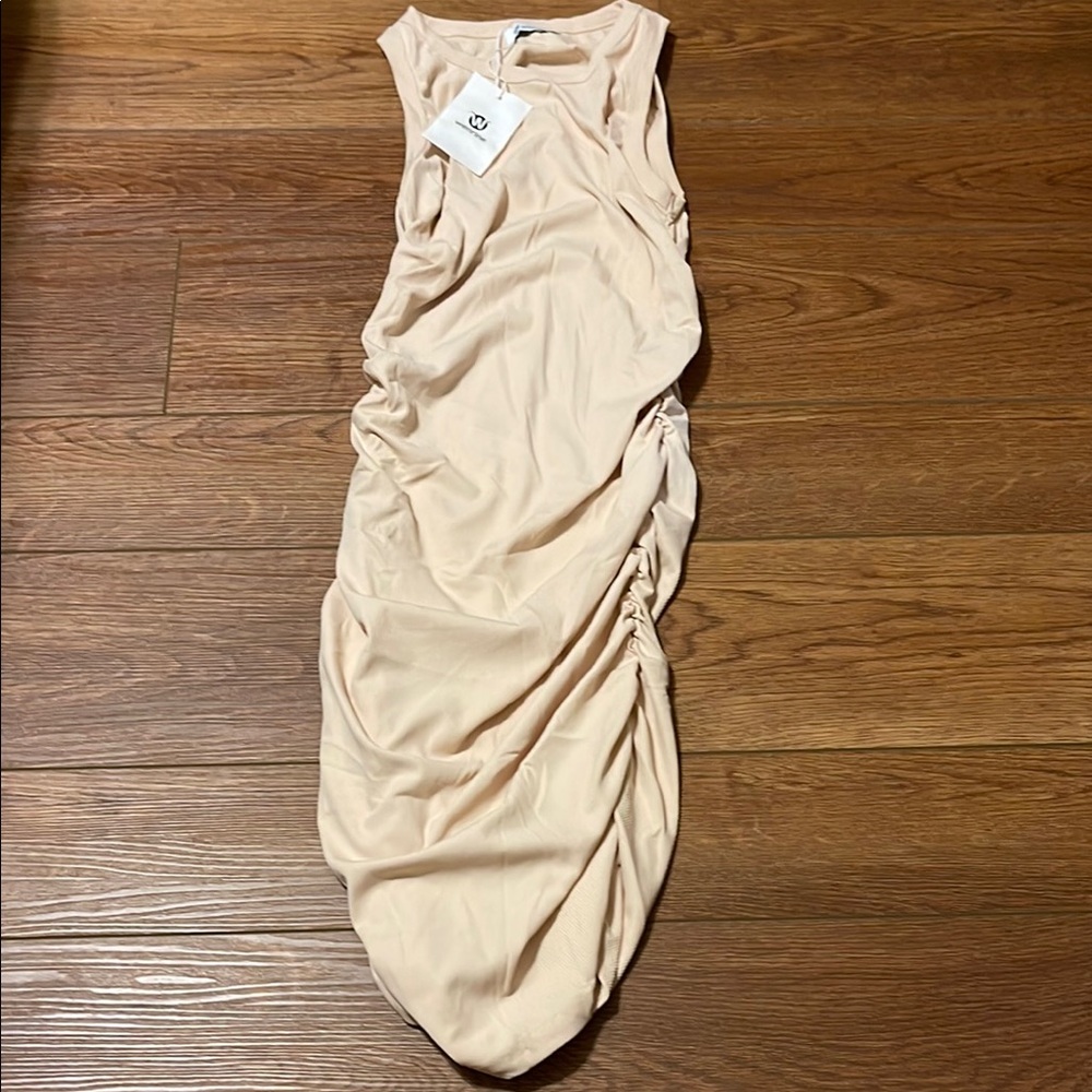 Wenrine dress champagne